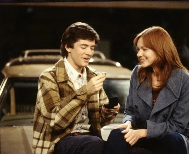 Ох уж эти 70-е (1998) через торрент бесплатно Ох уж эти 70-е (1998) сериал через торрент бесплатно