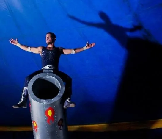 Голубая кровь (2014) через торрент бесплатно Голубая кровь (2014) фильм через торрент бесплатно