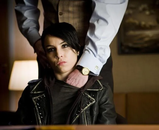 Девушка с татуировкой дракона (2009) через торрент скачать Девушка с татуировкой дракона (2009) фильм через торрент скачать