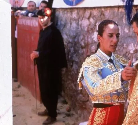 Поговори с ней (2002) через торрент бесплатно Поговори с ней (2002) фильм через торрент бесплатно