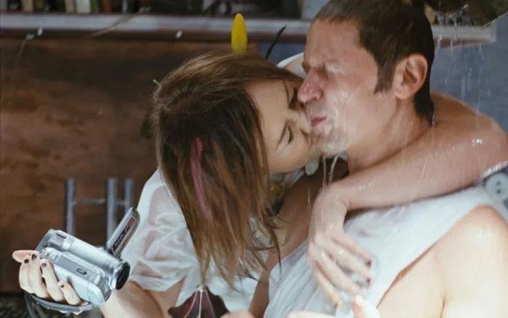 Закрытые пространства (2008) в хорошем качестве через торрент Закрытые пространства (2008) фильм в хорошем качестве через торрент