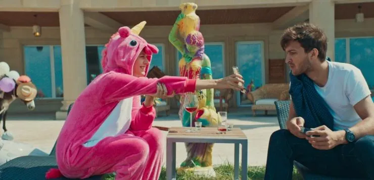 Жара (2019) через торрент бесплатно Жара (2019) фильм через торрент бесплатно