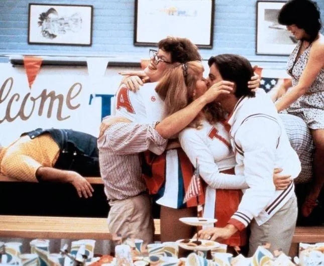 Сумасброды (1983) в хорошем качестве через торрент Сумасброды (1983) фильм в хорошем качестве через торрент