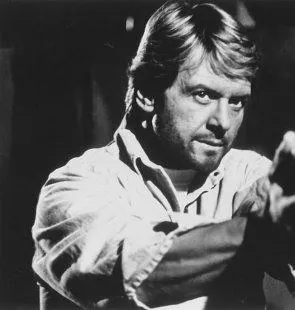 Крутой и смертоносный (1995) через торрент скачать Крутой и смертоносный (1995) фильм через торрент скачать