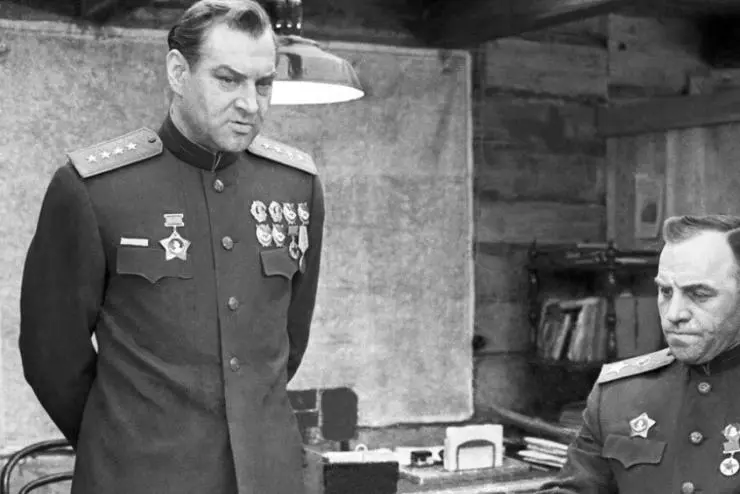 Освобождение: Направление главного удара (1970) через торрент бесплатно Освобождение: Направление главного удара (1970) фильм через торрент бесплатно