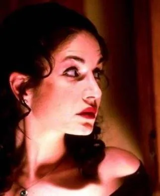 Запекшаяся кровь (1996) через торрент скачать Запекшаяся кровь (1996) фильм через торрент скачать