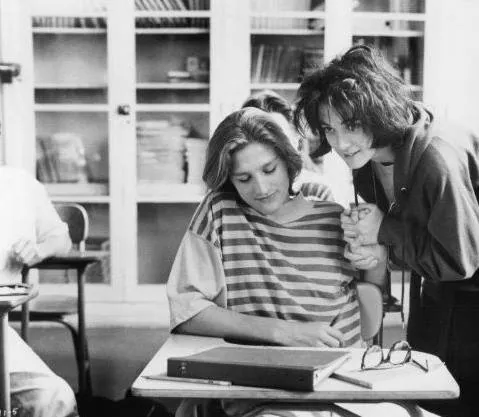 Добро пожаловать домой, Рокси Кармайкл (1990) через торрент скачать Добро пожаловать домой, Рокси Кармайкл (1990) фильм через торрент скачать