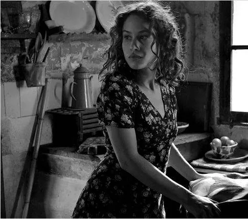 Художник и натурщица (2012) через торрент бесплатно Художник и натурщица (2012) фильм через торрент бесплатно