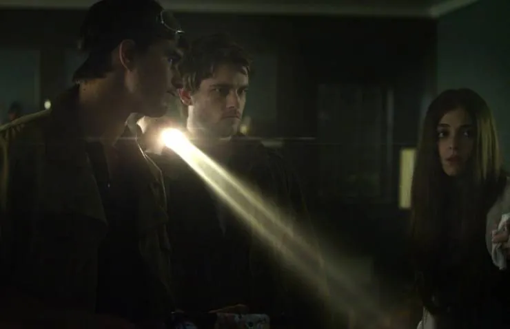 В финале Джон умрёт (2012) через торрент бесплатно В финале Джон умрёт (2012) фильм через торрент бесплатно