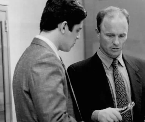 Фарфоровая луна (1991) через торрент бесплатно Фарфоровая луна (1991) фильм через торрент бесплатно