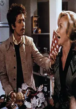 За дверью (1974) через торрент бесплатно За дверью (1974) фильм через торрент бесплатно