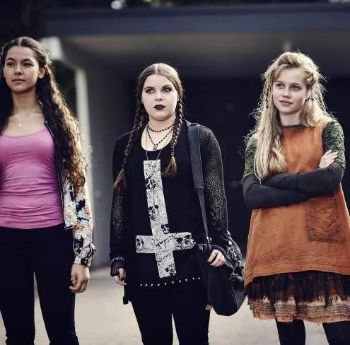 Потерянные: Книга теней (2016) через торрент скачать Потерянные: Книга теней (2016) фильм через торрент скачать