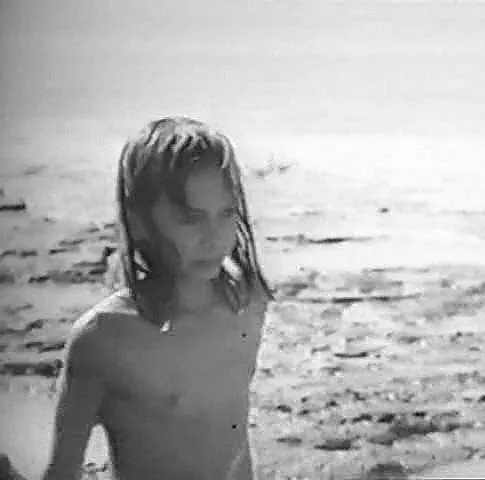 Девочка и эхо (1965) через торрент скачать Девочка и эхо (1965) фильм через торрент скачать