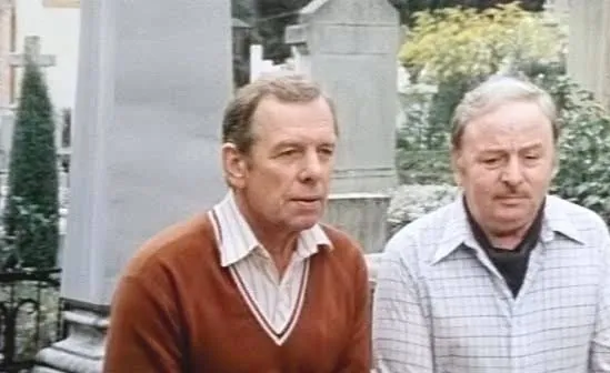 Возвращение резидента (1982) через торрент скачать Возвращение резидента (1982) фильм через торрент скачать