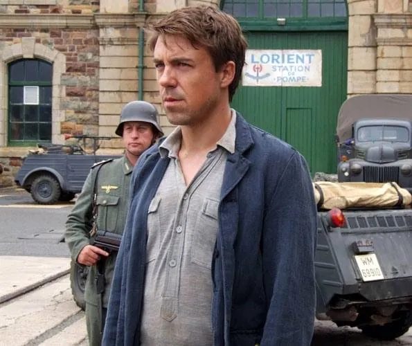 Крушение Лаконии (2010) через торрент скачать Крушение Лаконии (2010) сериал через торрент скачать