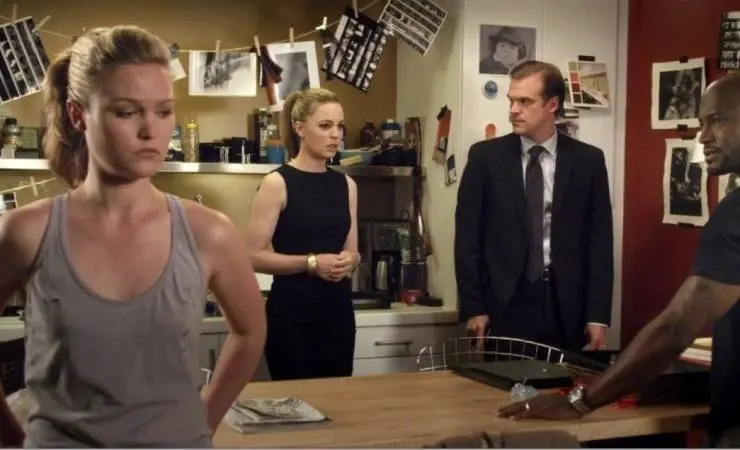 Между нами (2012) через торрент бесплатно Между нами (2012) фильм через торрент бесплатно