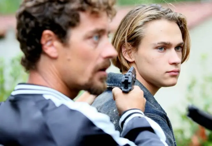 Исчезновение (2017) через торрент бесплатно Исчезновение (2017) сериал через торрент бесплатно