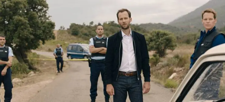 Идеальная ложь (2022) через торрент скачать Идеальная ложь (2022) фильм через торрент скачать