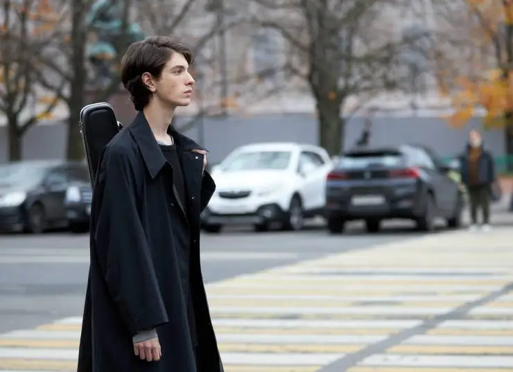 Смычок (2022) через торрент скачать Смычок (2022) сериал через торрент скачать