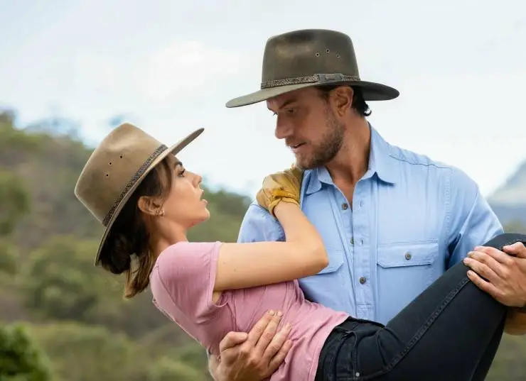 Идеальное сочетание (2022) через торрент скачать Идеальное сочетание (2022) фильм через торрент скачать