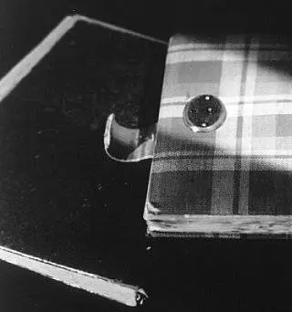 Вспоминая Анну Франк (1995) через торрент скачать Вспоминая Анну Франк (1995) фильм через торрент скачать