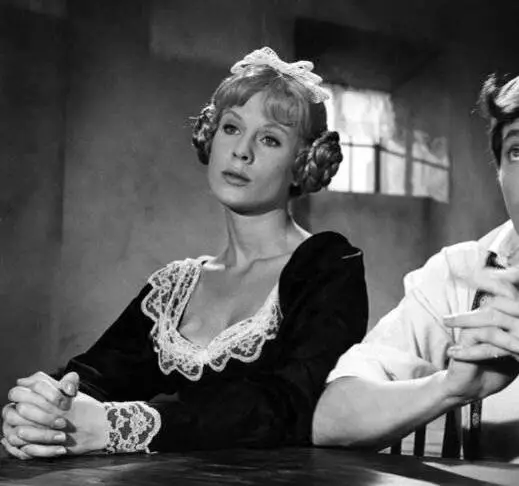 Лицо (1958) через торрент бесплатно Лицо (1958) фильм через торрент бесплатно