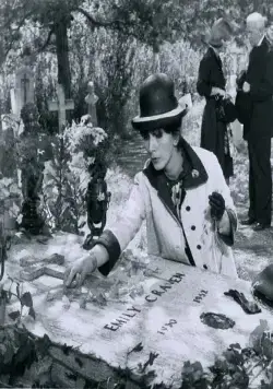 Девушка, которая слишком много знала (1963) через торрент скачать Девушка, которая слишком много знала (1963) фильм через торрент скачать