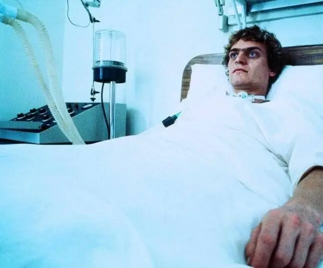 Патрик (1978) через торрент скачать Патрик (1978) фильм через торрент скачать