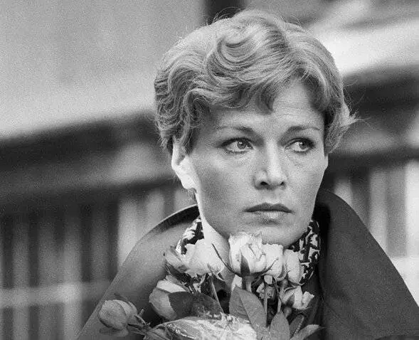 На углу Арбата и улицы Бубулинас (1972) через торрент скачать На углу Арбата и улицы Бубулинас (1972) фильм через торрент скачать