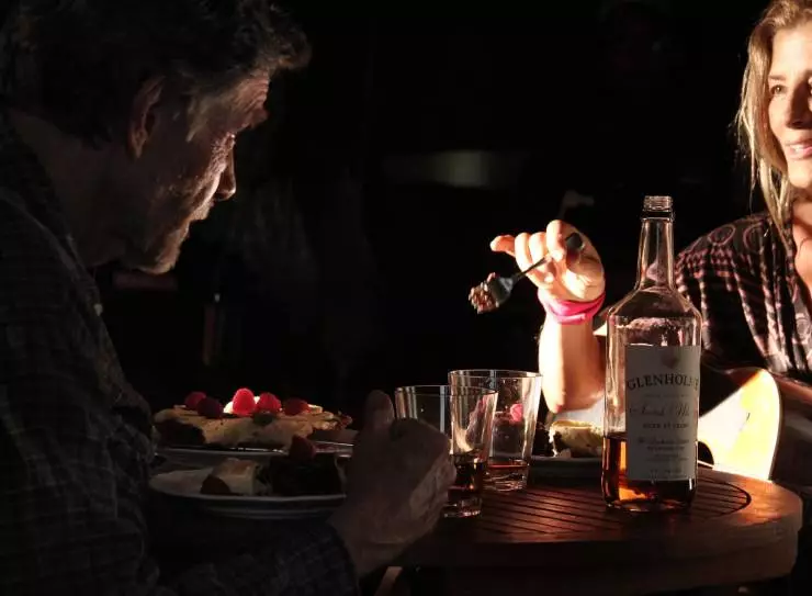 Прикосновение ворона (2015) через торрент бесплатно Прикосновение ворона (2015) фильм через торрент бесплатно