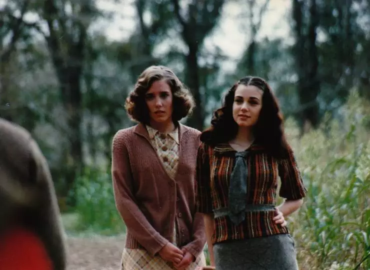 Голоса травы (1995) через торрент бесплатно Голоса травы (1995) фильм через торрент бесплатно