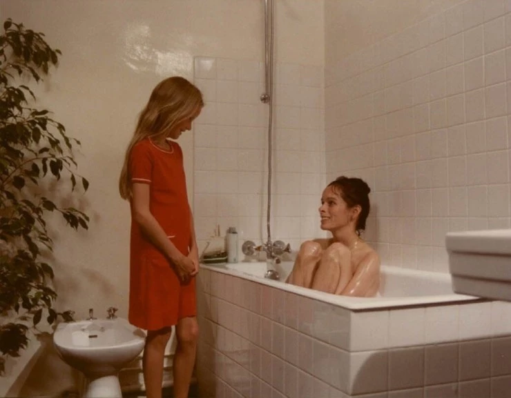 Путешествие тайком (1979) через торрент бесплатно Путешествие тайком (1979) фильм через торрент бесплатно