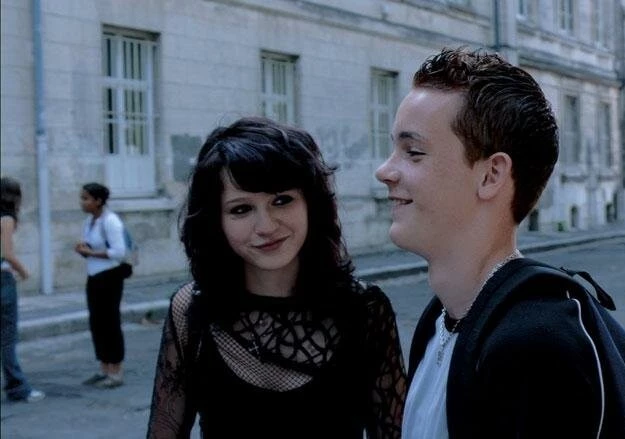 Только любовь? (2007) через торрент скачать Только любовь? (2007) фильм через торрент скачать