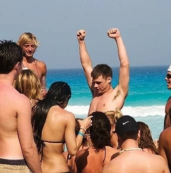 Настоящий Канкун (2003) через торрент бесплатно Настоящий Канкун (2003) фильм через торрент бесплатно