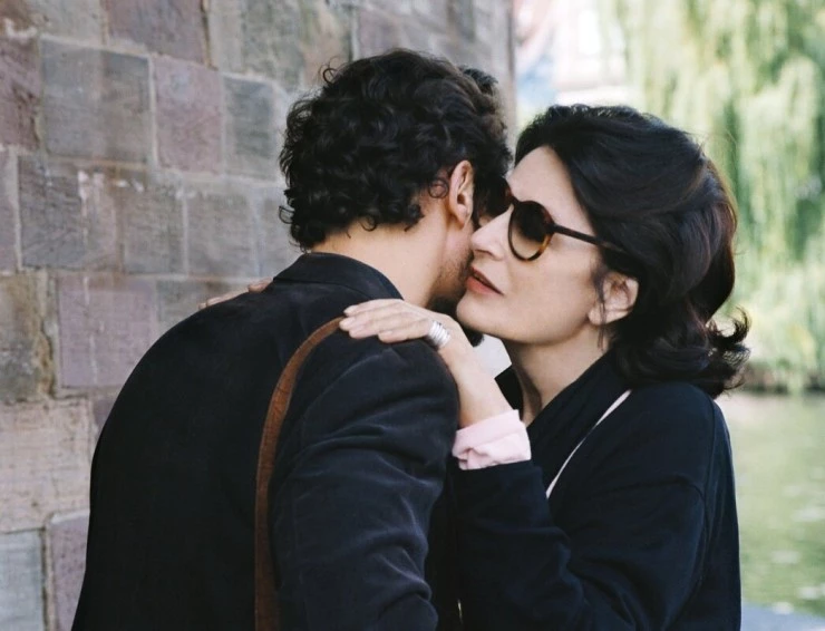 Все солнца (2011) в хорошем качестве через торрент Все солнца (2011) фильм в хорошем качестве через торрент