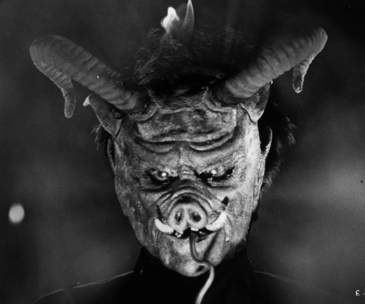 Зловещий договор (1981) через торрент скачать Зловещий договор (1981) фильм через торрент скачать