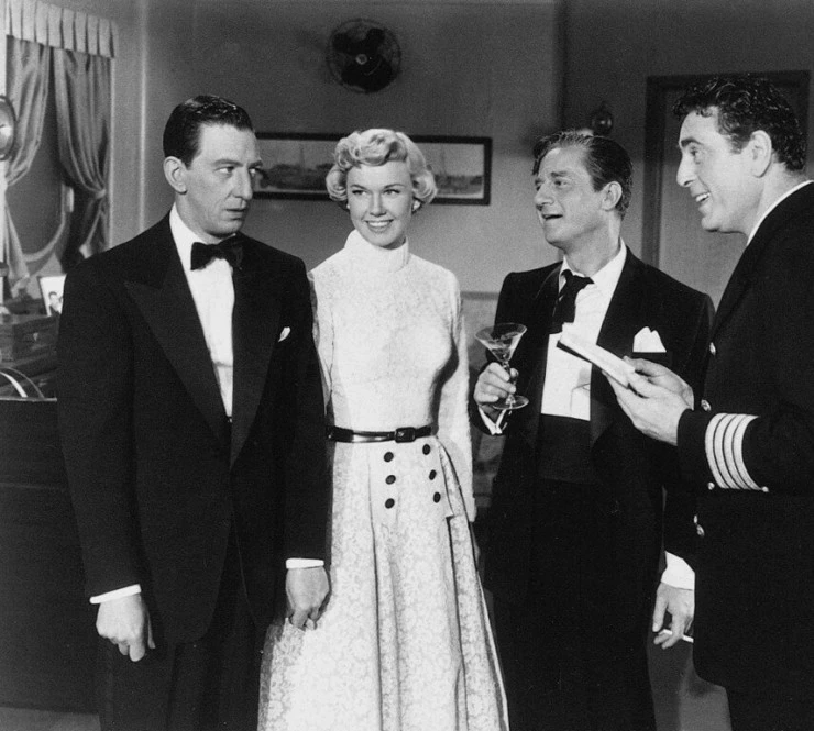 Апрель в Париже (1952) через торрент скачать Апрель в Париже (1952) фильм через торрент скачать