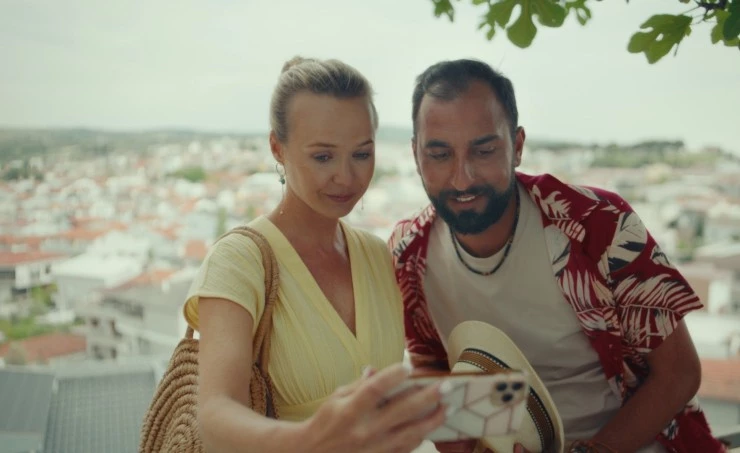 Тысяча роз (2025) через торрент скачать Тысяча роз (2025) сериал через торрент скачать