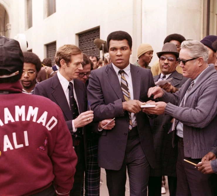 Величайший (1977) через торрент скачать Величайший (1977) фильм через торрент скачать